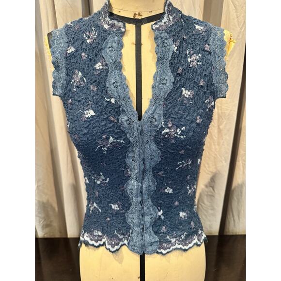 Ann Ferriday Tops - VTG Rare Ann Ferriday Rosebud Lace Vest Top With Hook N Eye S